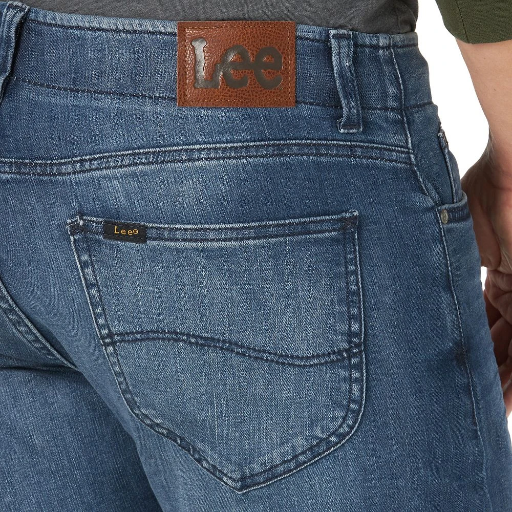 Men's Lee® Extreme Motion MVP Straight-Leg Slim-Fit Jeans 4 Men's Lee® Extreme Motion MVP Straight-Leg Slim-Fit Jeans - Image 3